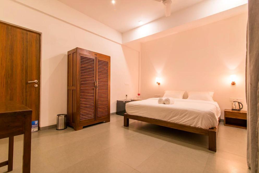 Ziba Beach Morjim Exterior photo